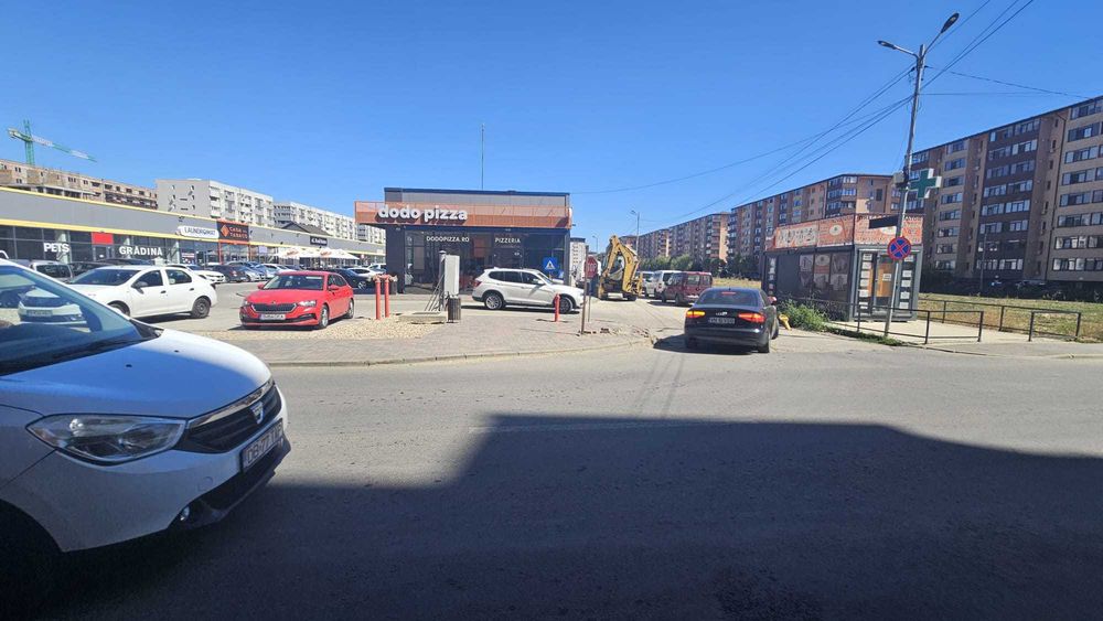 Inchiriez spatiu comercial de 60 m2 - Chiajna - str. Sergent Ilie Petre, nr 86 - 1,000 EUR