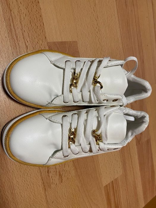 Vând încălțăminte damă