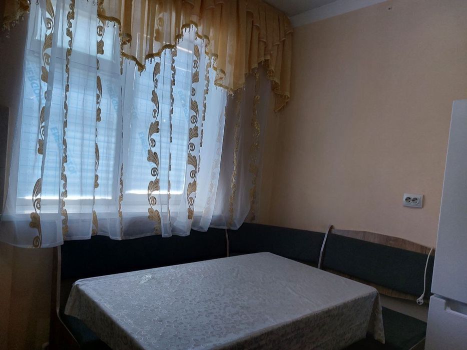 Qizlarga ijaraga kvartira berilad Sergili Rayon 2-metroga 3minut yo'l