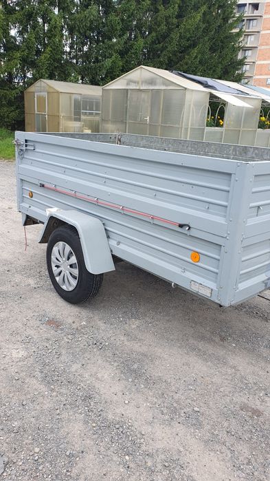 •Vînd o remorcă HEİNEMANN 1200 Kg reclasificată la 750 Kg•
