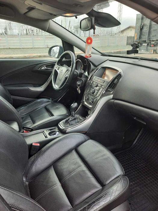 Opel Astra J 2010 - 1.7 cdti