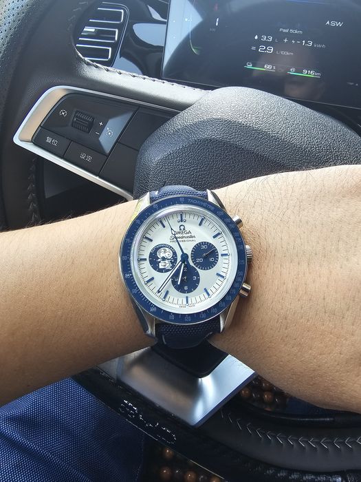 Часы omega snoopy