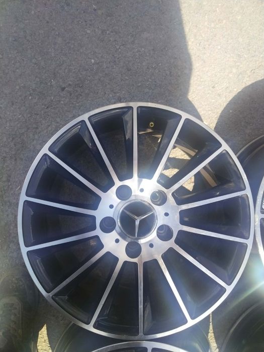 Джанти за Mercedes AMG 16” AMG 
7.5x16 5/112 ET 45 66.6 Черен мат с по