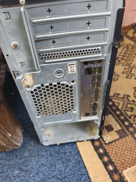 carcasa pc njoy.