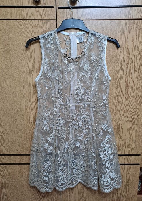 абитуриентска рокля