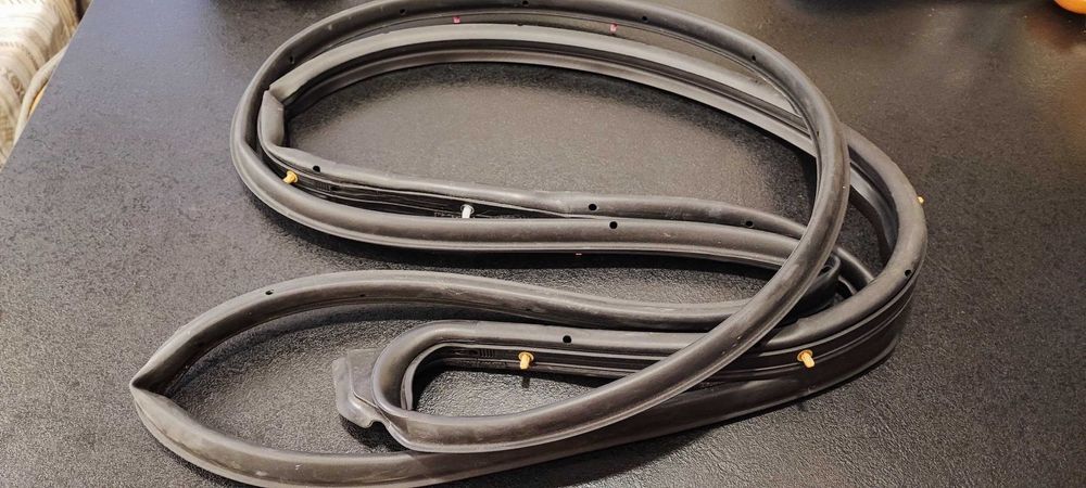 Продавам Части за оборудване на предна лява врата за Мазда СХ5 2018г.