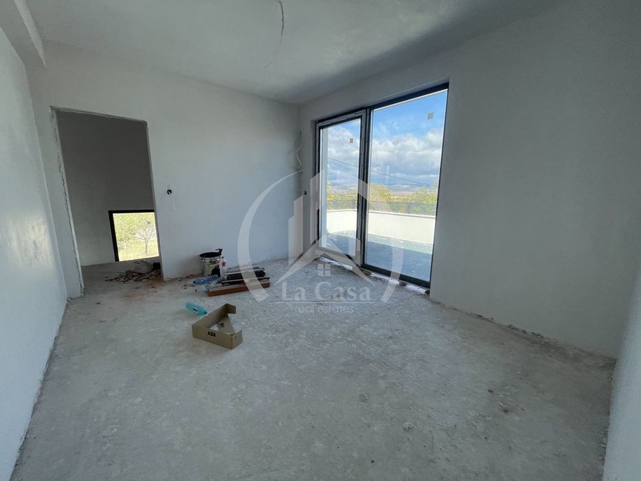 Продава се Къща в с. Хераково, Област София-област - 254 кв.м за 733 €/кв.м - Снимка #8