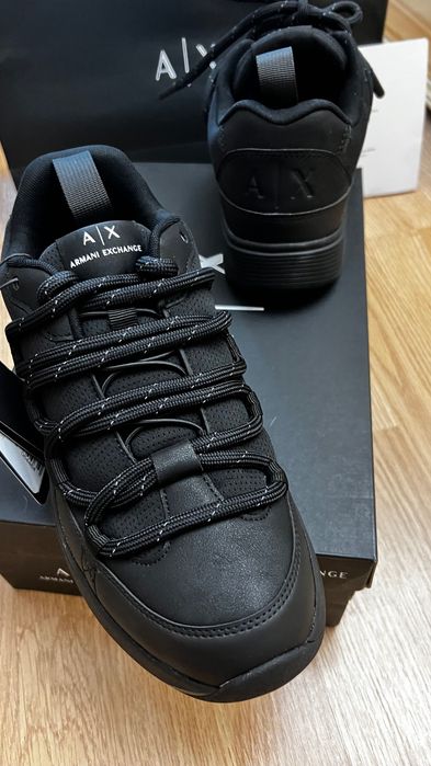 Новые кроссовки Armani exchange 43 размер