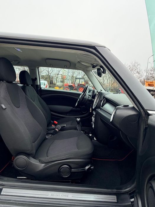 Mini Cooper One Impecabila Unic Proprietar