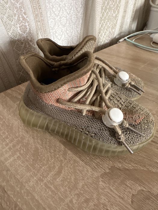 Кроссовки на мальчика