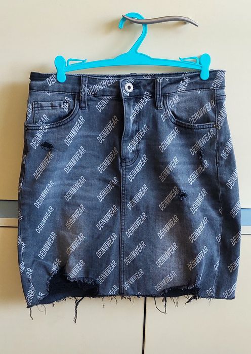 Поли в черно и сиво