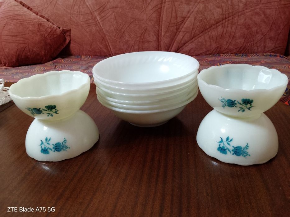 Големи и малки купи от аркопал