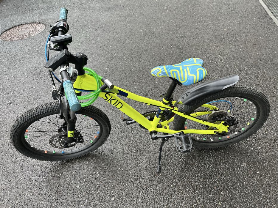 Bicicleta SKID  copii 20, cu suspensie fata si frane pe disc