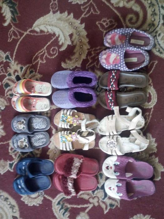 Продается детская обувь