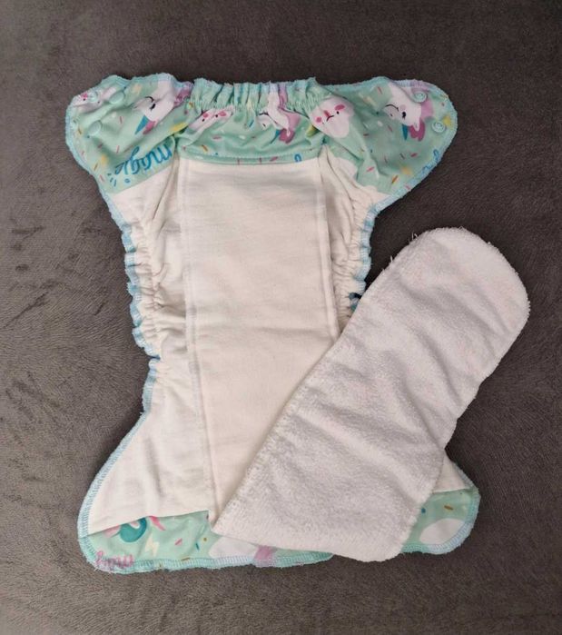 Set 8 scutece textile Baba+Boo, Happy Flute, Charlie Banana