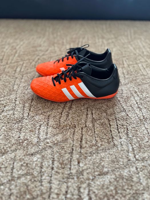 Оригинални маратонки Adidas – размер 41
Цена: 60 лв.