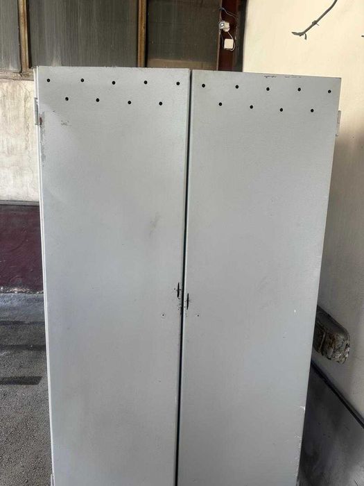 Прдам шкаф стелаж