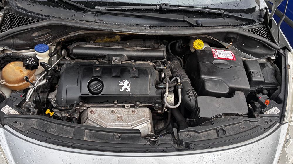 Peugeot 207 1.6 16v VTi