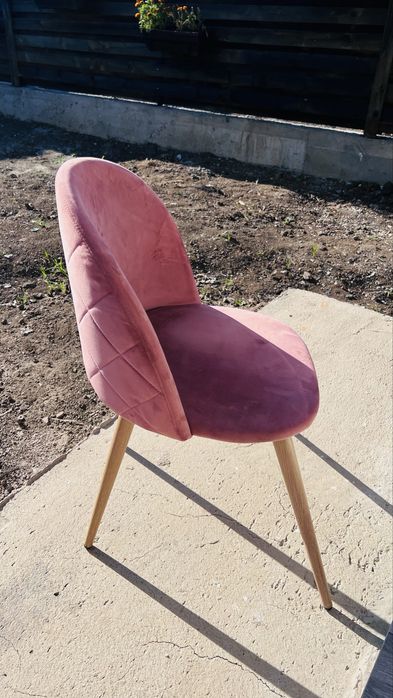 Set scaune stil scandinav