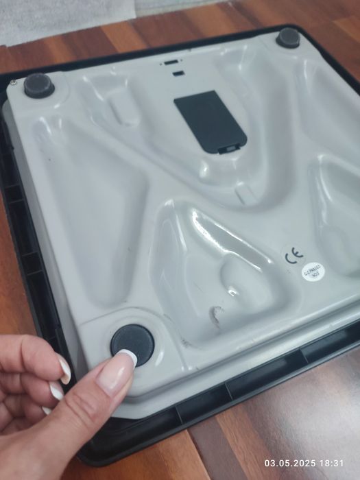 Напольные весы Camry