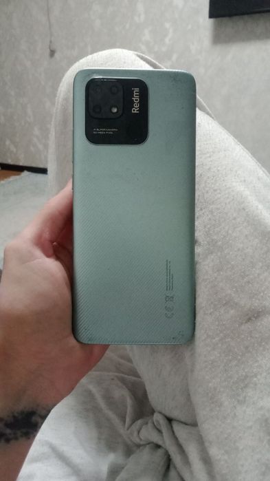 Продам два телефона срочно