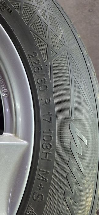 BMW X1 и Х3 джанти със гуми  225/60/17  7,5J×17 ET32  5×120 + сензори