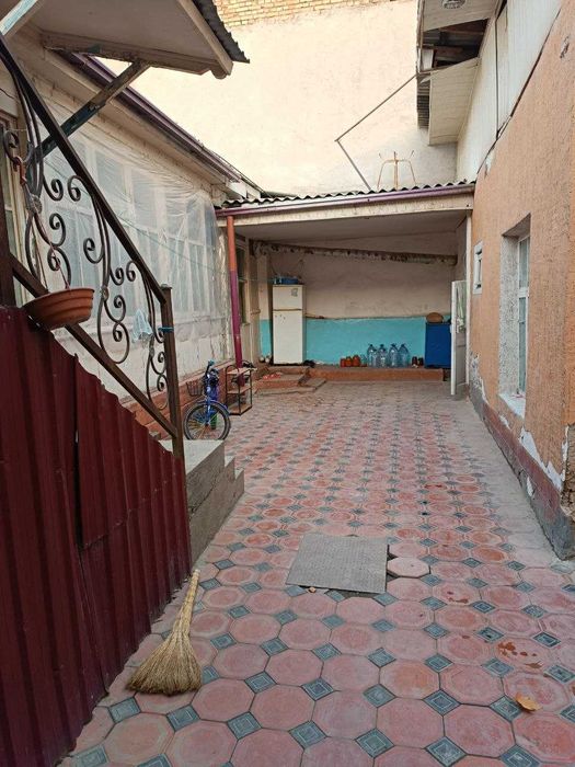 Срочно Продаю Дом На Янгиабаде Соток 2,4 В Дол Дороги  СВОЯ