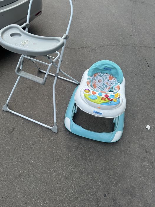 Детскмй стол и ходунок