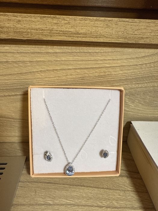 Set de cercei si colier