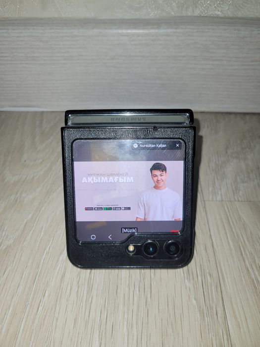 Z flip5 samsung 256g