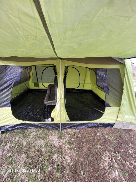 Vand cort, sirocou, masa cu doua banci cu husa