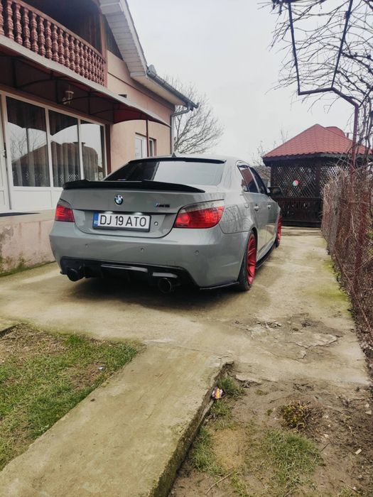 Vând BMW E60 3.0d