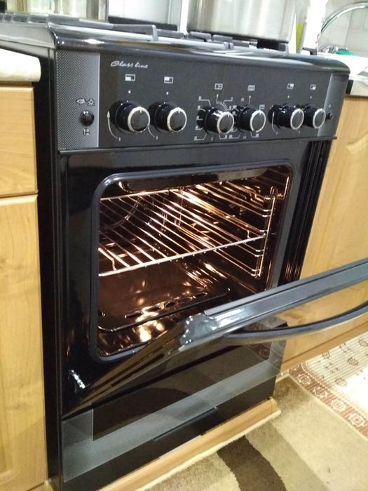 Продам газовую плиту Гефест