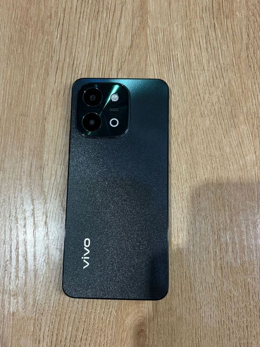 Продам смартфон VIVO Y28