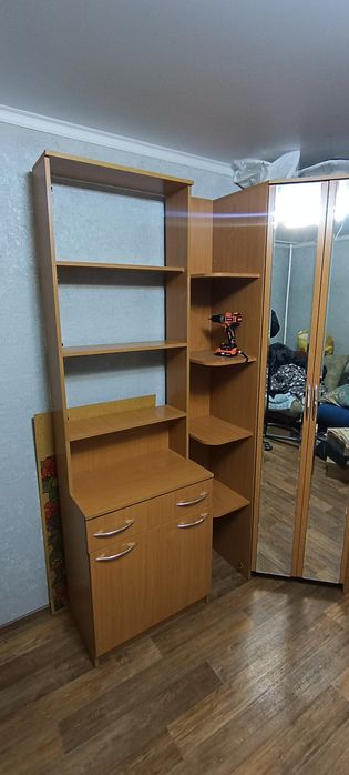 Продам шкаф угловой