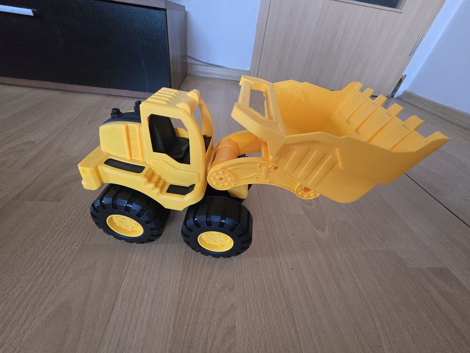 Детска играчка багер