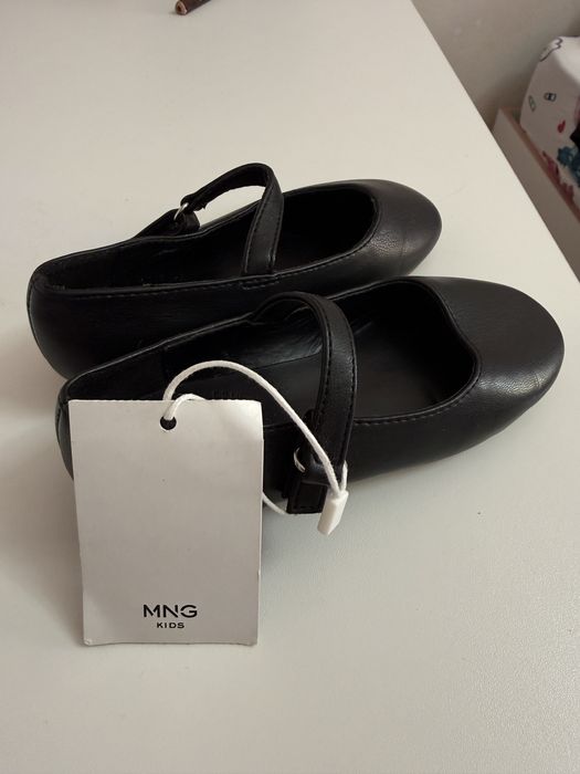 Продаю балетки Mango kids