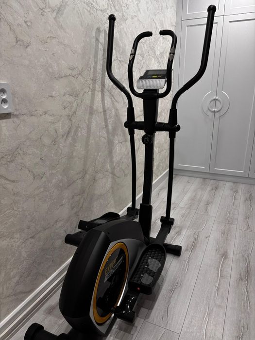 Продам эллиптический тренажёр