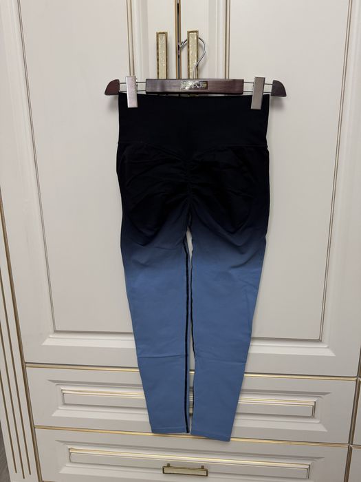 Одежда для зала девушкам