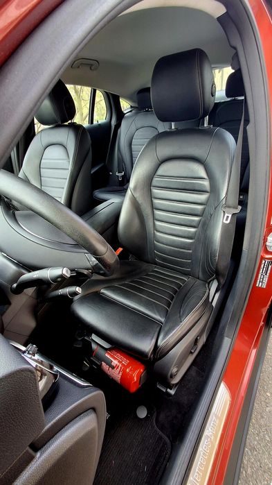 Se vinde Mercedes-Benz GLC COUPE 220 2017 2.2L D IMPECABIL