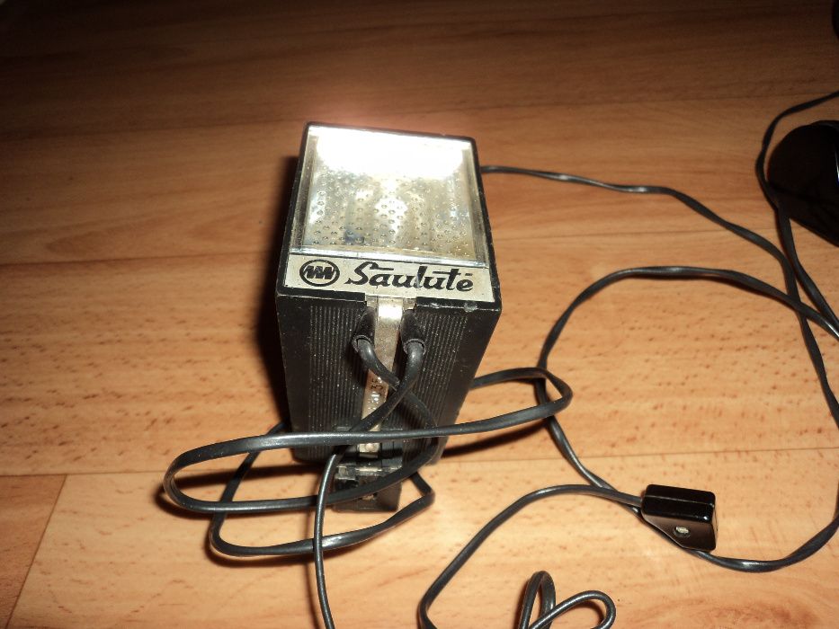 Съветска ретро светкавица САЛЮТ и СЭФ 2