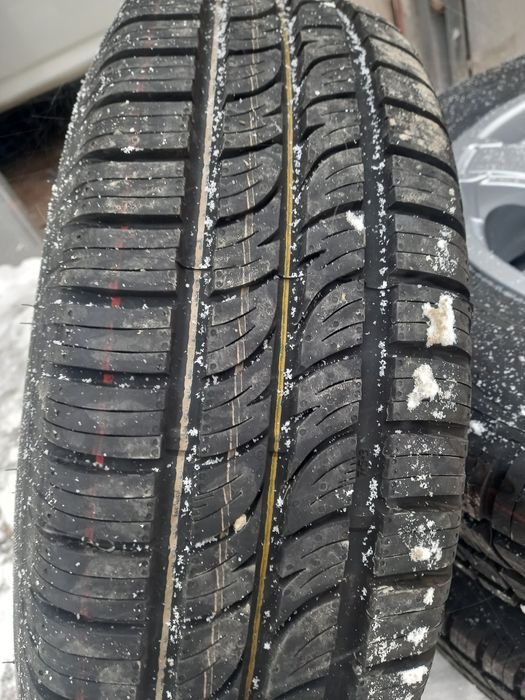 Продам комплект R15 новые,