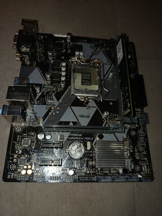 Продам материнскую плату