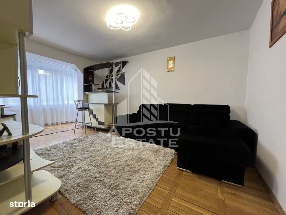 Apartament cu 3 camere, decomandat, etajul 1, zona Sagului — fotografia 3