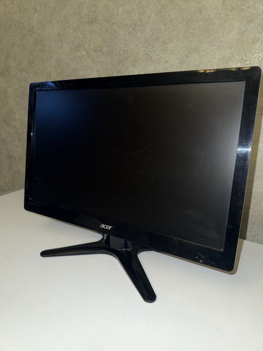 Монитор vga 18,5 диагональ