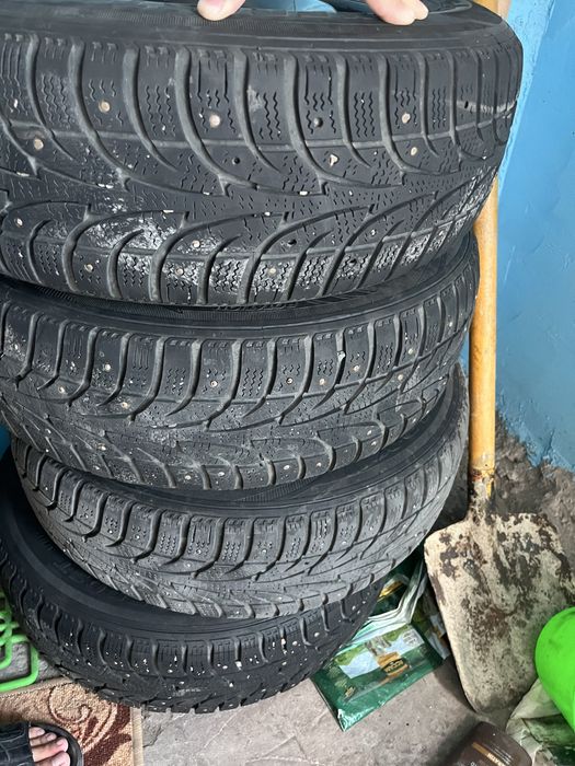 Продам шину с диском