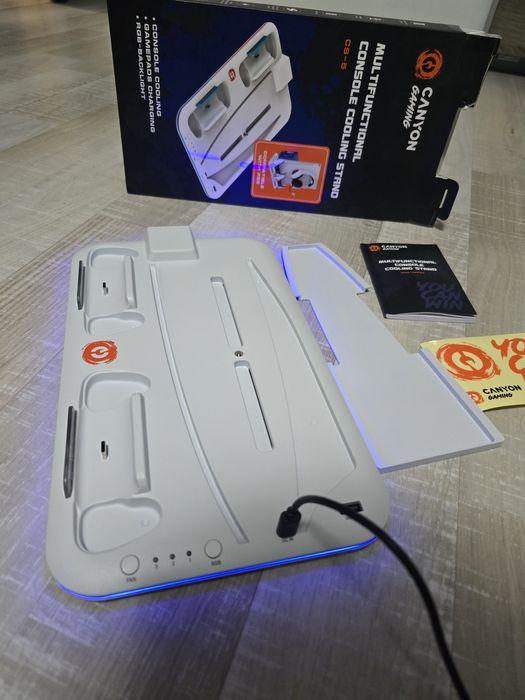 Докинг станция  за PS5 , rgb,охладител