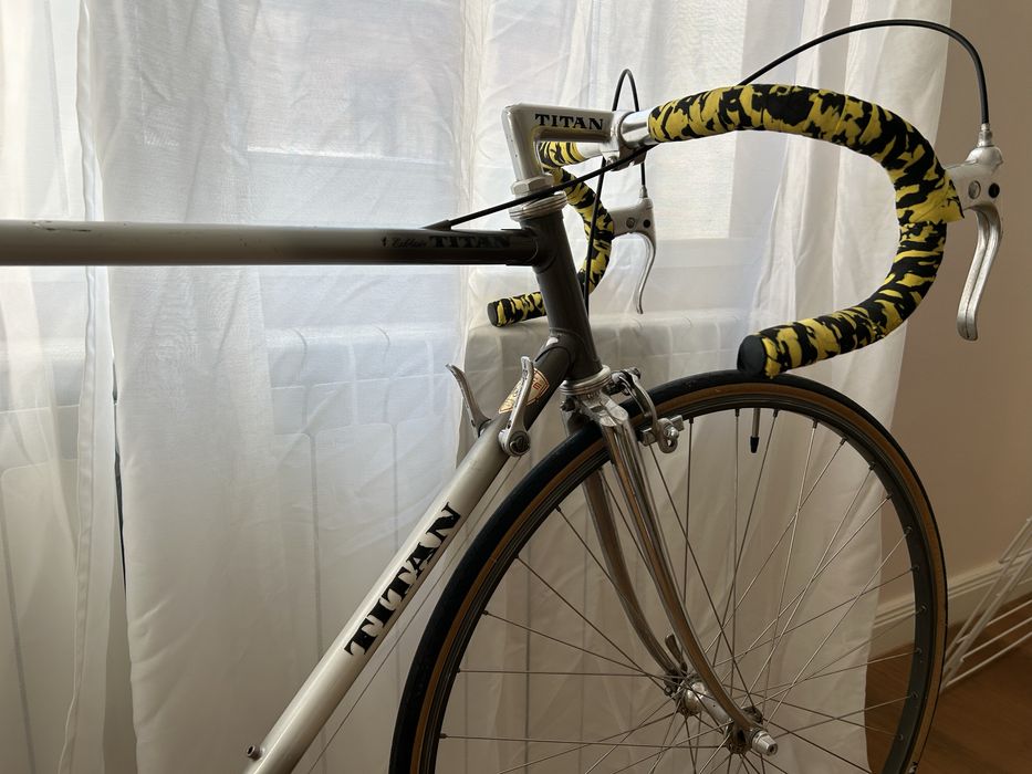 Cursiera Titan / Shimano Golden Arrow