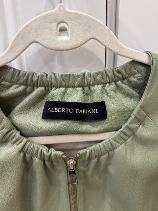 Куртка кожаная, зеленого цвета