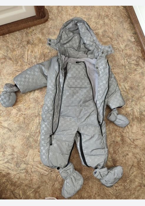 Детская куртка продаётся